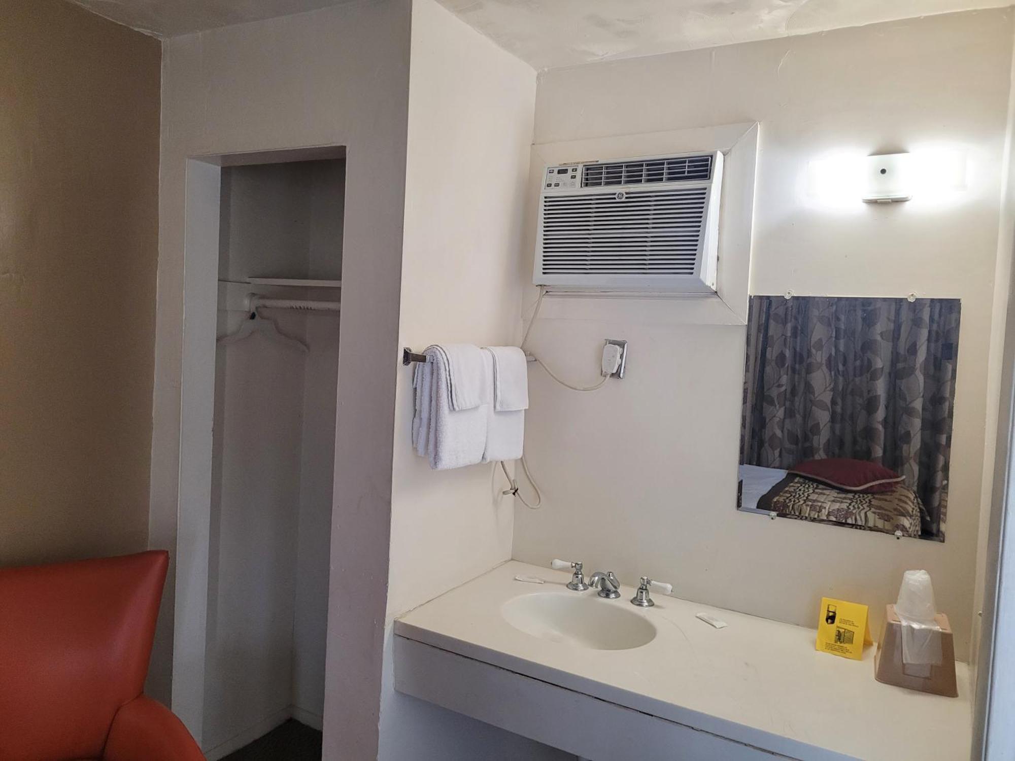 Queens Lodge Motel West Palm Beach Eksteriør bilde